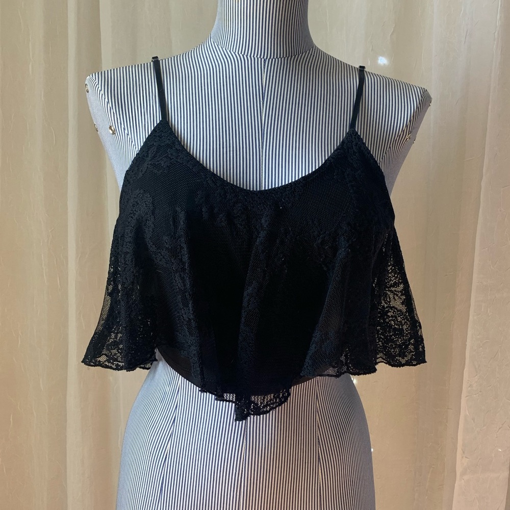 Black crop top